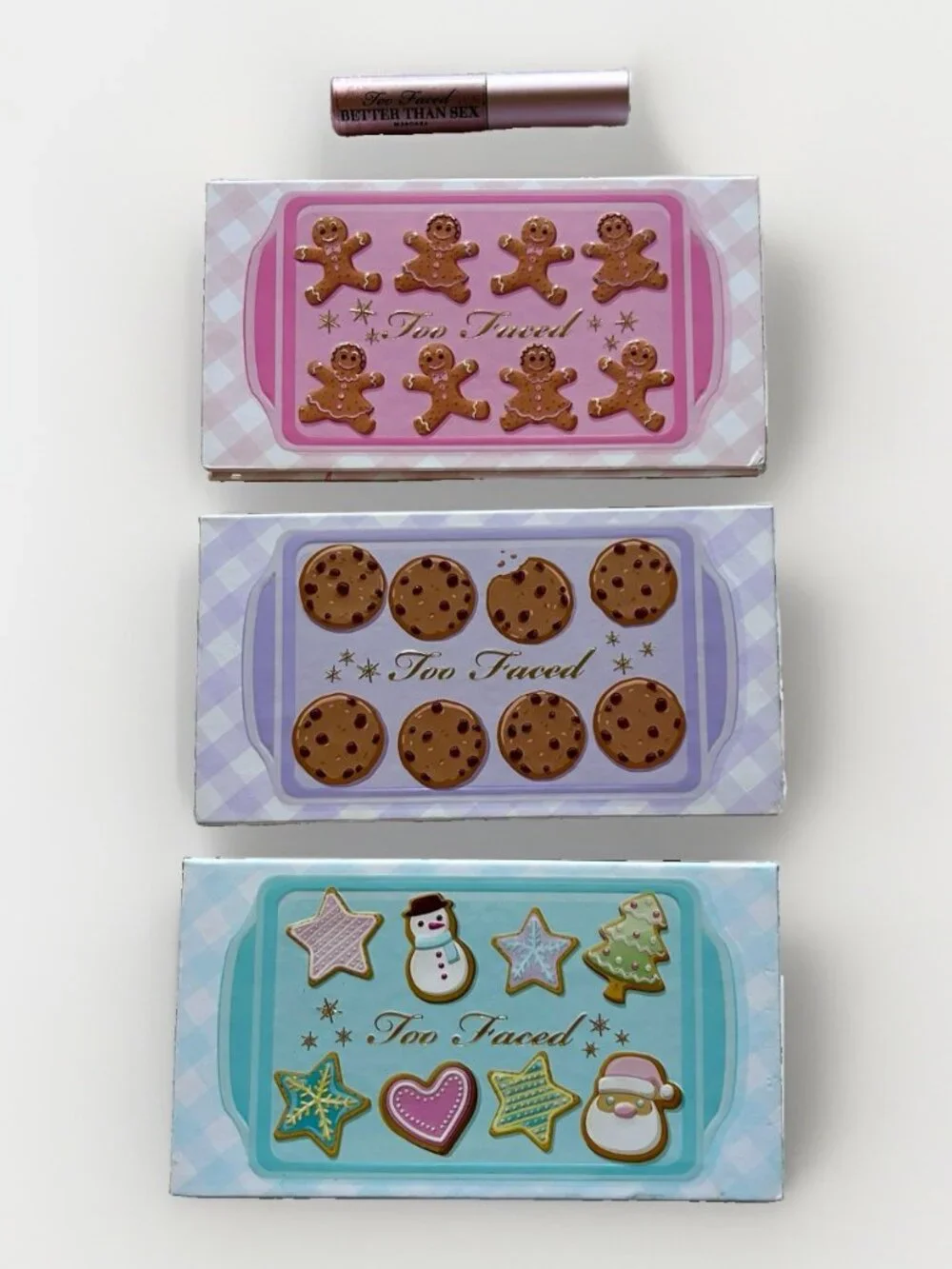 Too Faced Christmas Bake Shoppe Makeup Set Limited Edition Eyeshadow, Mascara